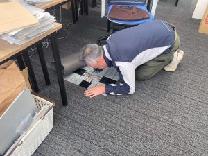 建屋内の異臭調査